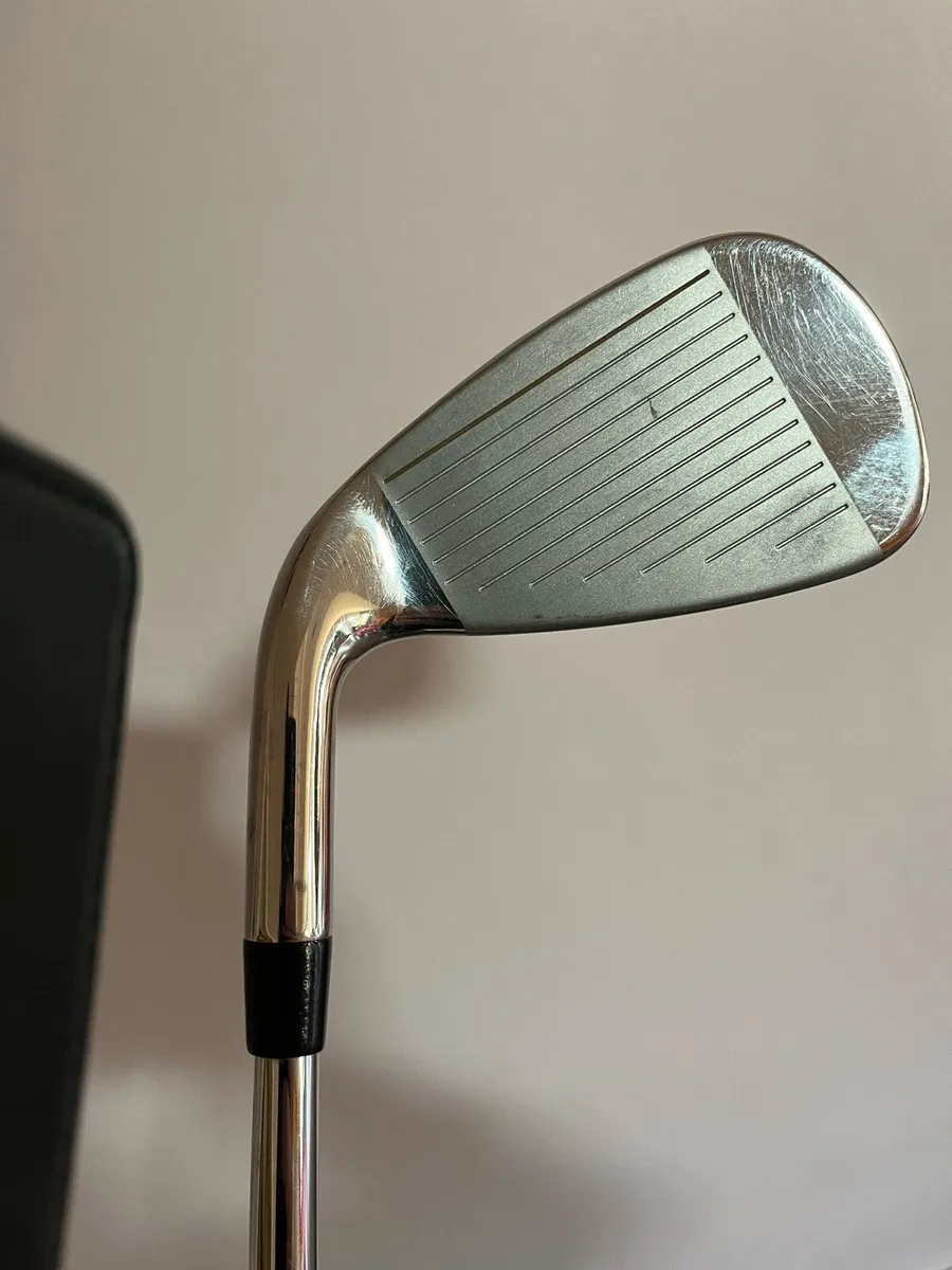 Wilson dynapower 4 iron - Image 2