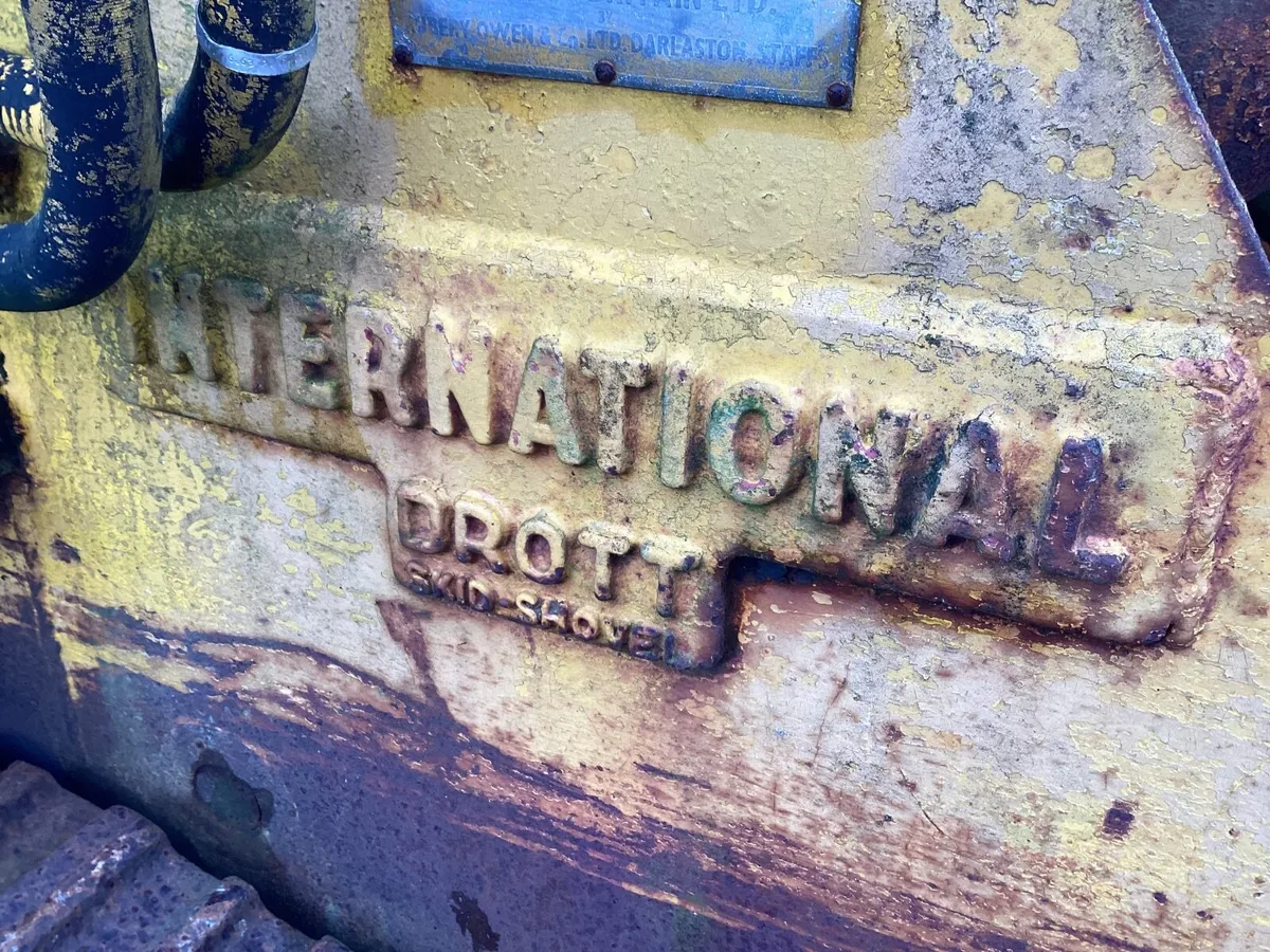 International BTD6 Drott Skid Shovel - Image 2