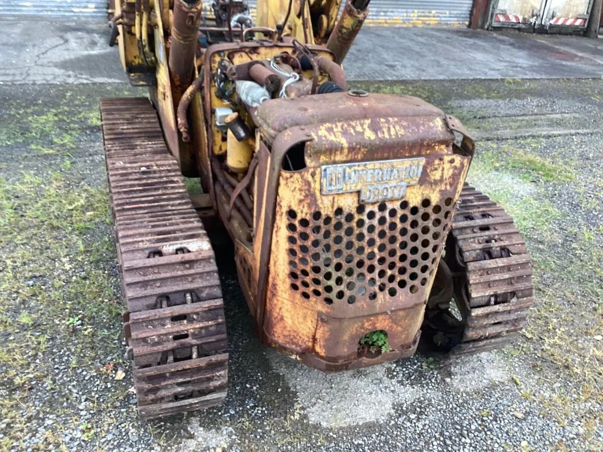 International BTD6 Drott Skid Shovel - Image 4