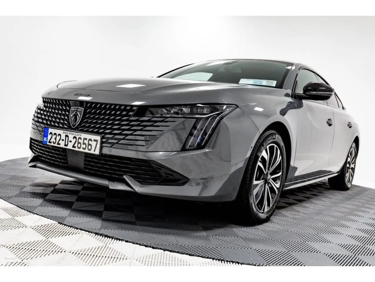 Peugeot 508  Allure Pack 1.6 Phev Auto 225HP - Image 3
