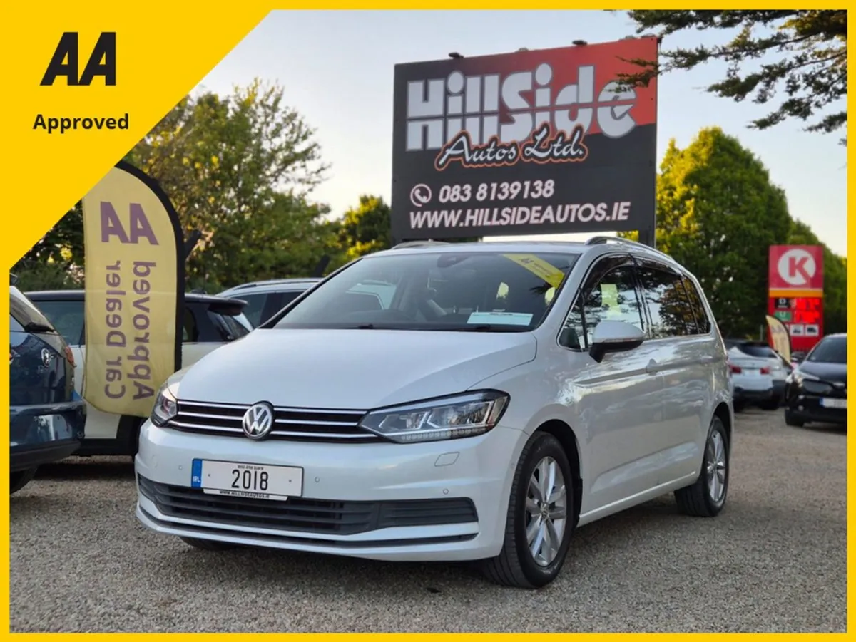 Volkswagen Touran Comfortline 1.4 Petrol Automati - Image 1