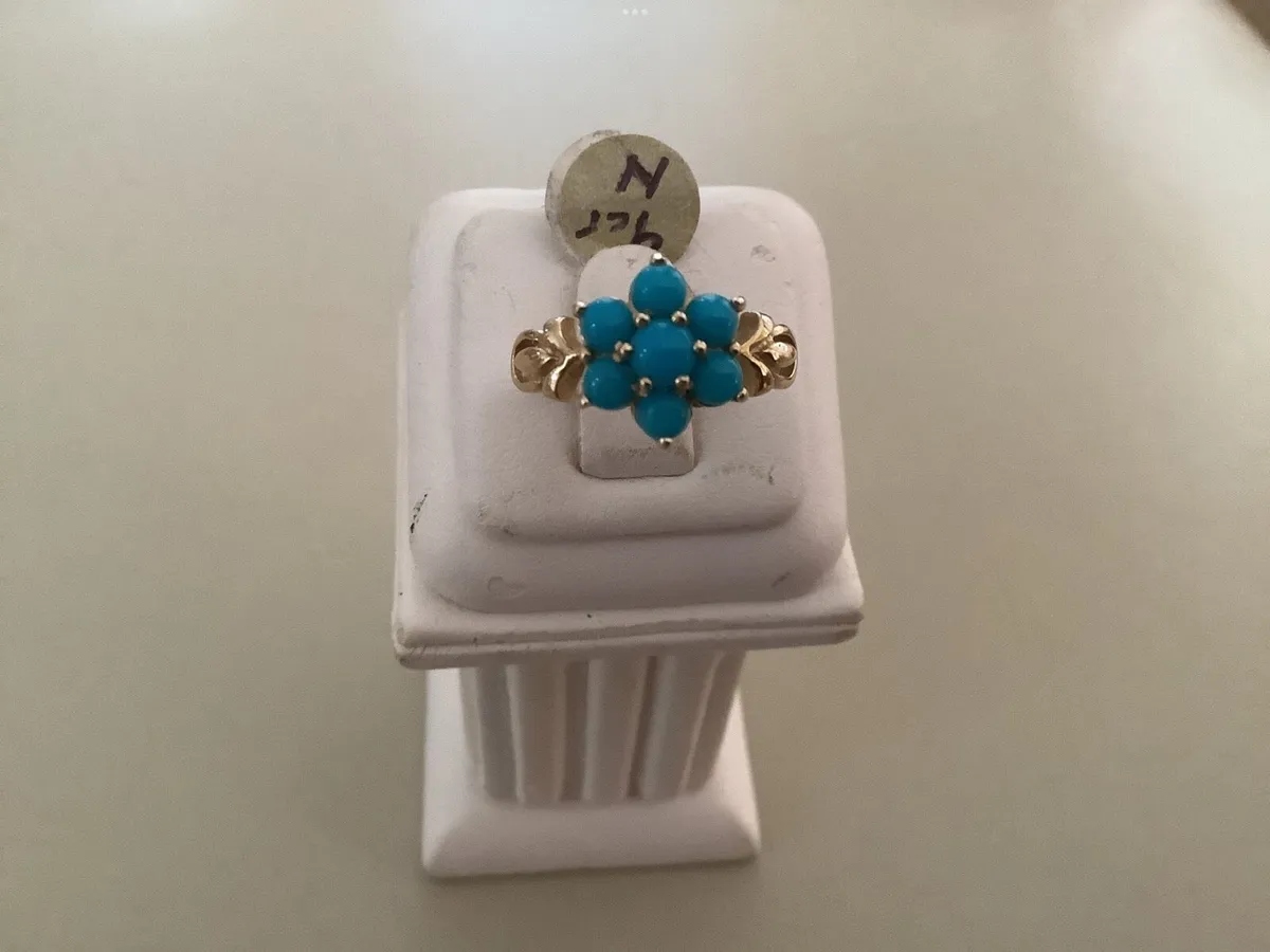 NEW 9ct GOLD TURQUOISE CLUSTER RING - Image 1