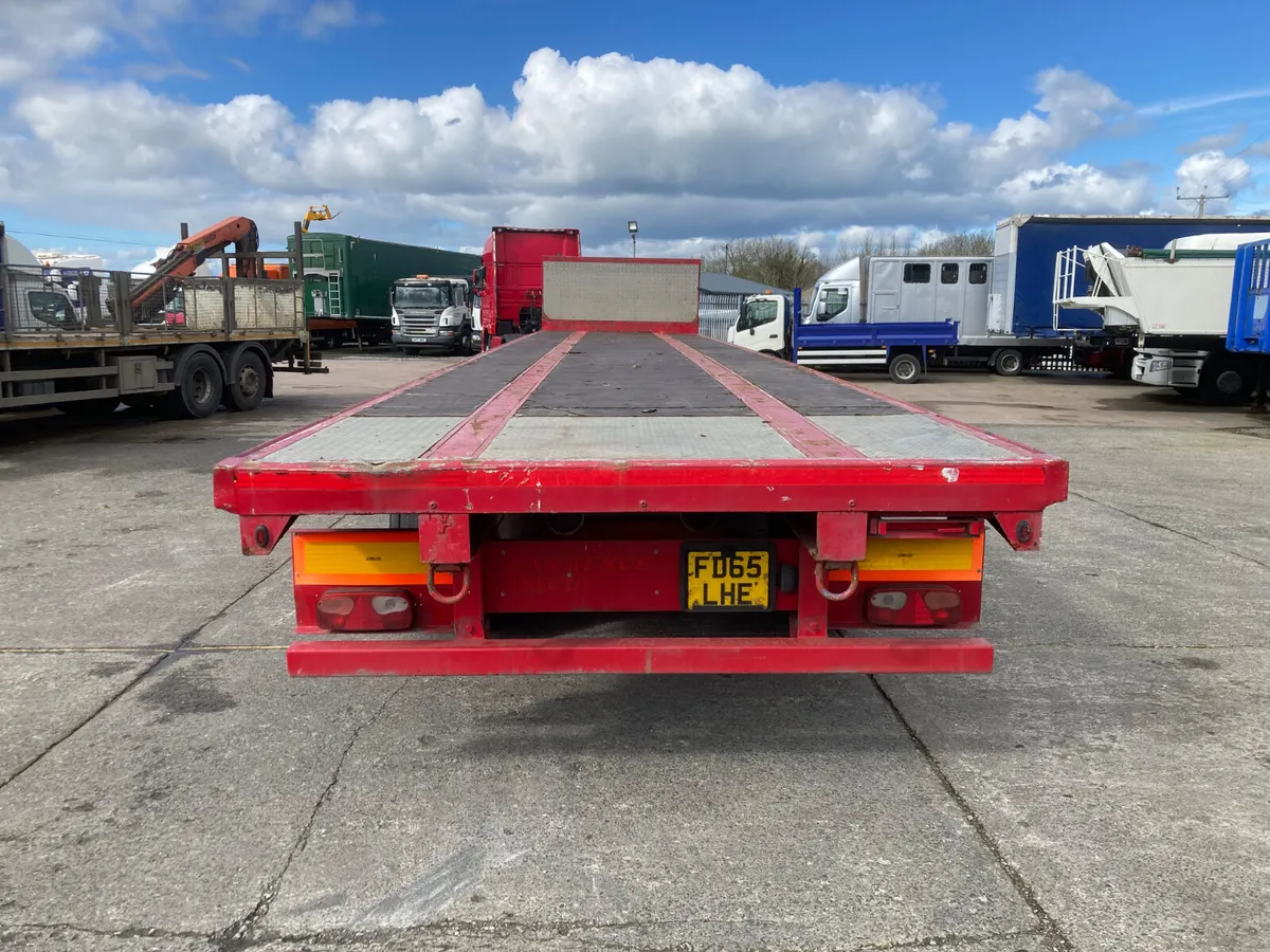 2010  Flat trailer Drum brakes clean chassis 45 fo - Image 3