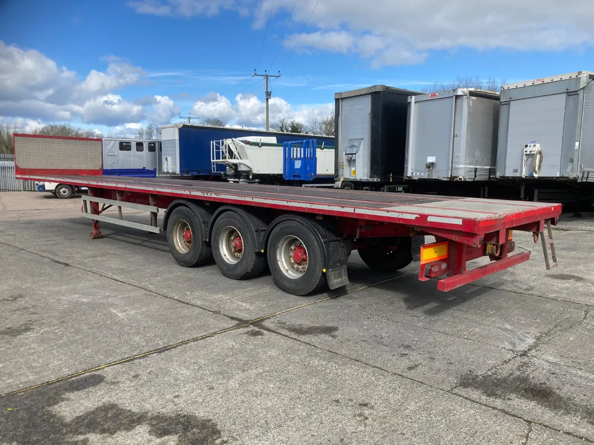 2010  Flat trailer Drum brakes clean chassis 45 fo - Image 2