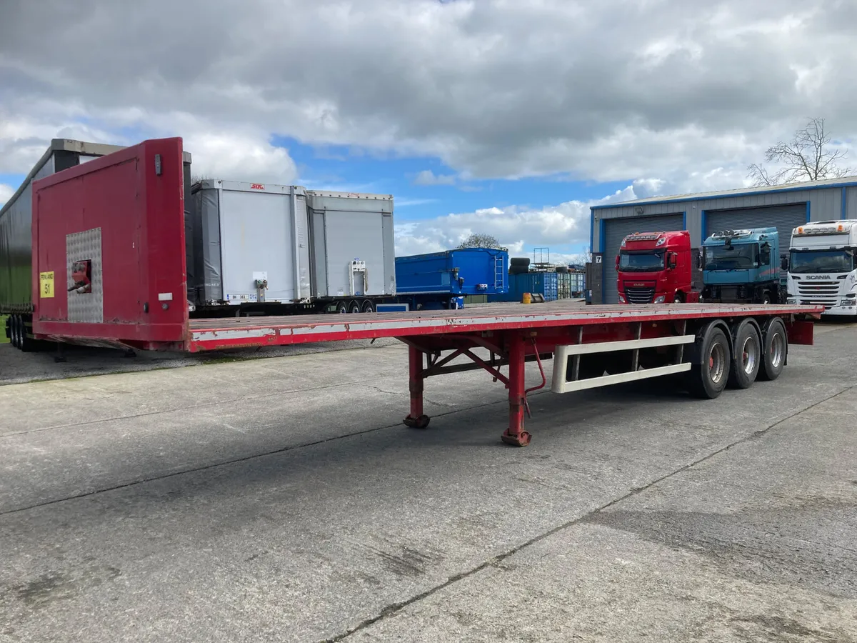2010  Flat trailer Drum brakes clean chassis 45 fo - Image 1
