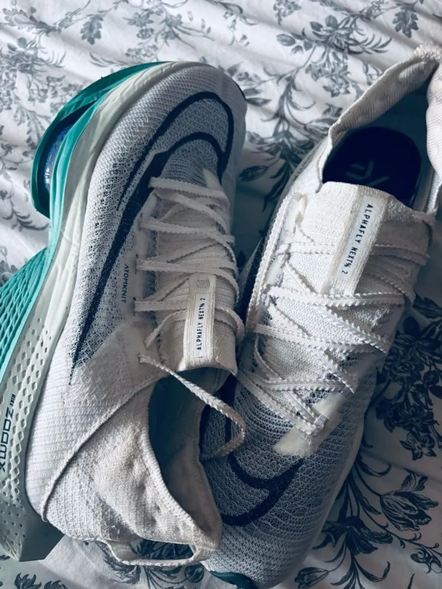 Runners - Image 3