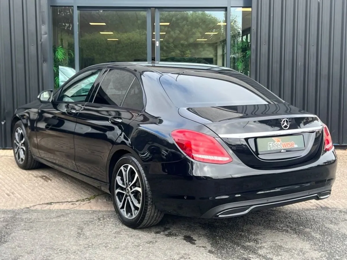 Mercedes-Benz C-Class 1.6 C200d Sport Saloon 4dr - Image 4