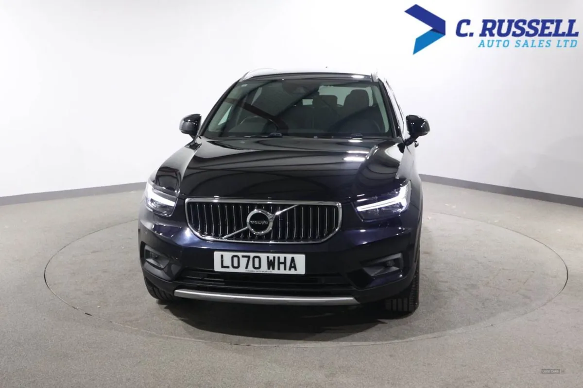 Volvo XC40 Estate - Image 2