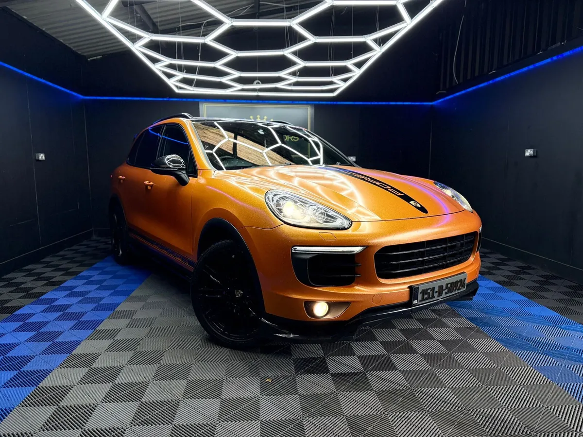 Porsche Cayenne 4.2 diesel,430 HP, commercial - Image 1