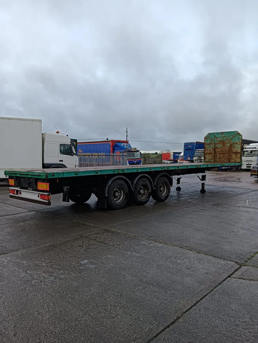 Montracon 45 foot flat Trailer Drum brakes - Image 3