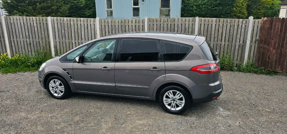 Ford  S Max 7 Seater - Image 3