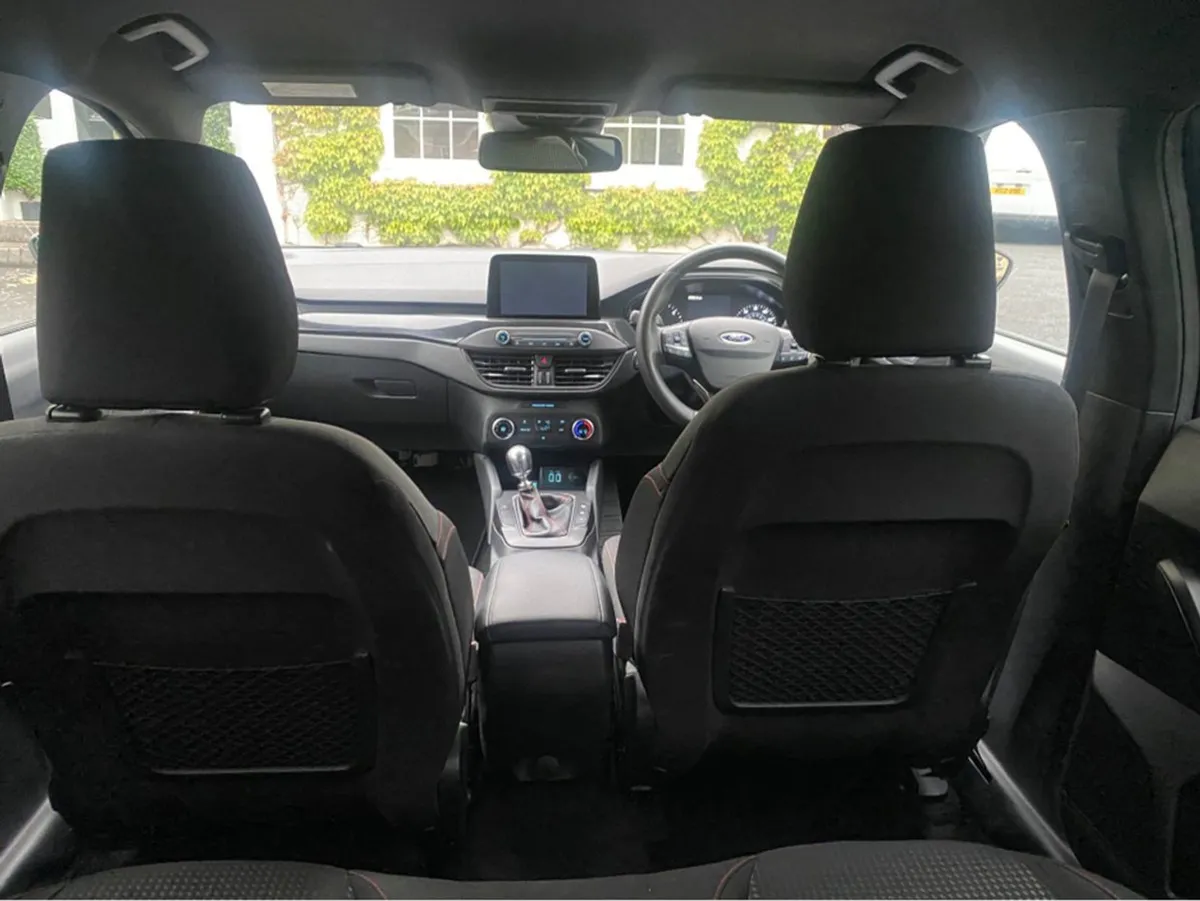 Ford Focus St-line Tdci - Image 3