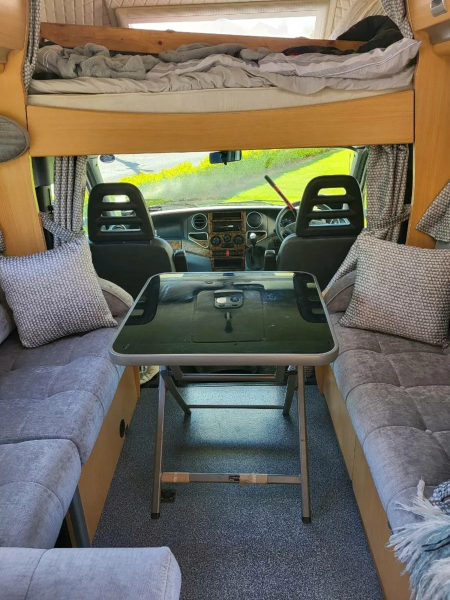 Camper Van - Image 4