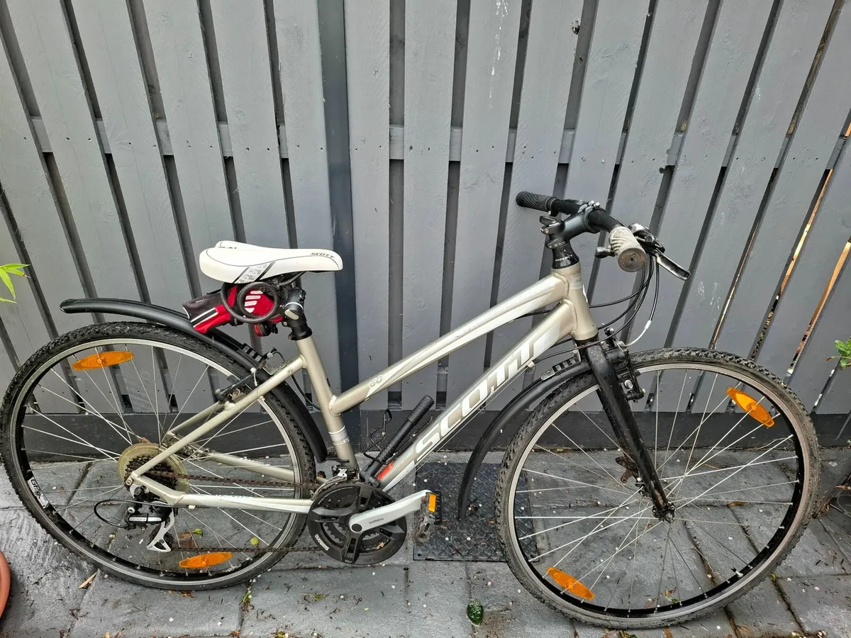 Hybrid mountain bicycle - Ladies - Image 1