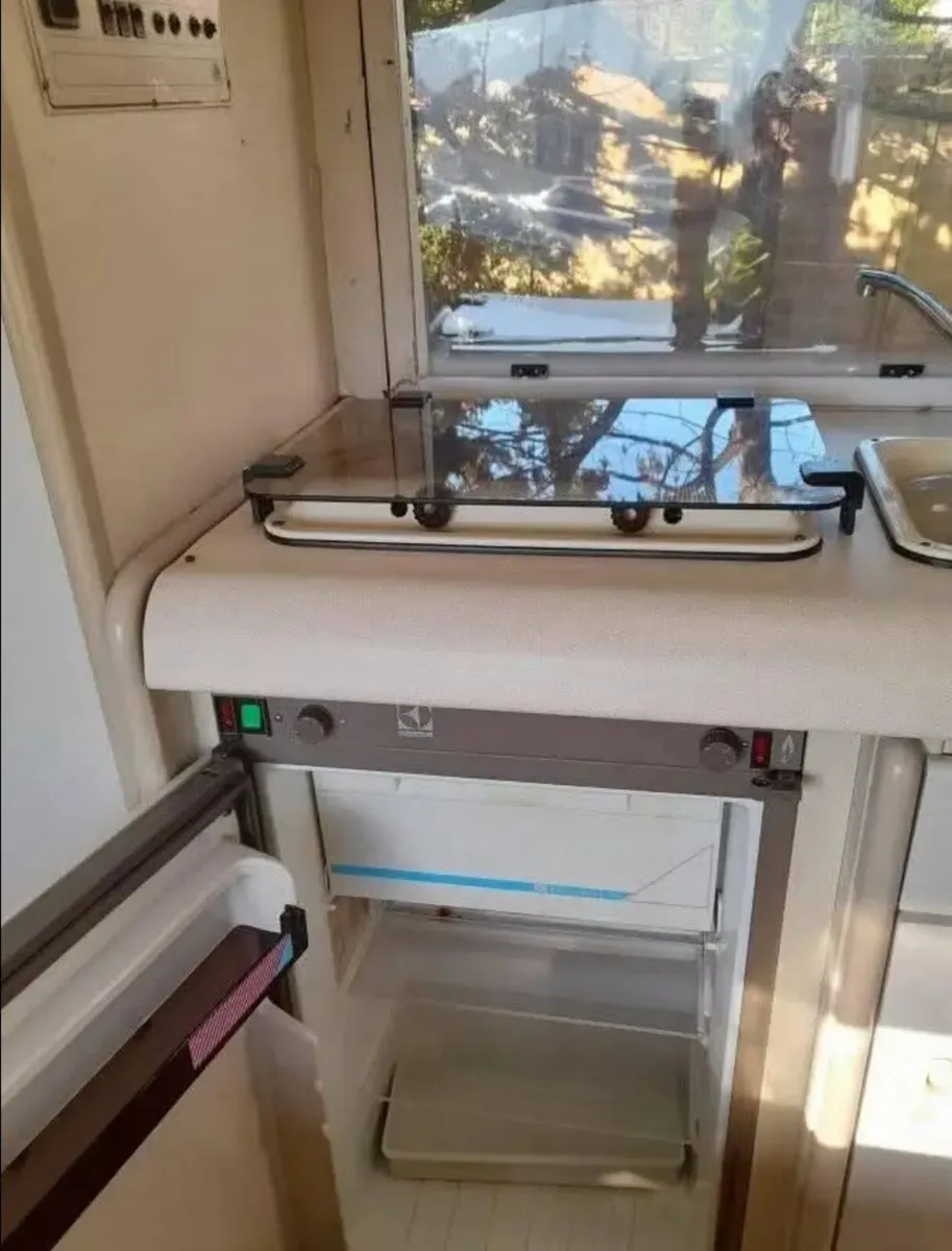 Campervan - Image 4