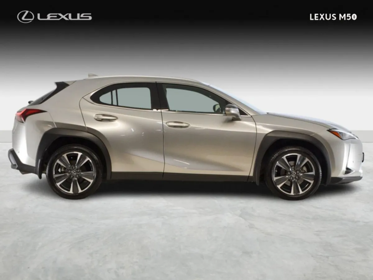 Lexus UX250h Dynamic - Image 4