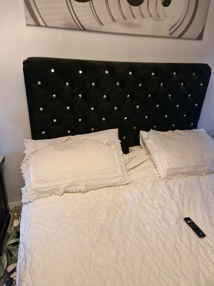 Kingsize bed - Image 3