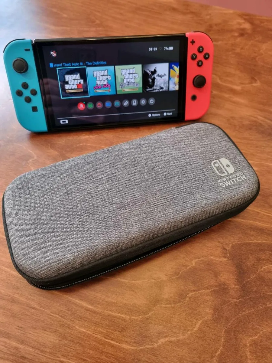 Nintendo switch OLED version - Image 2