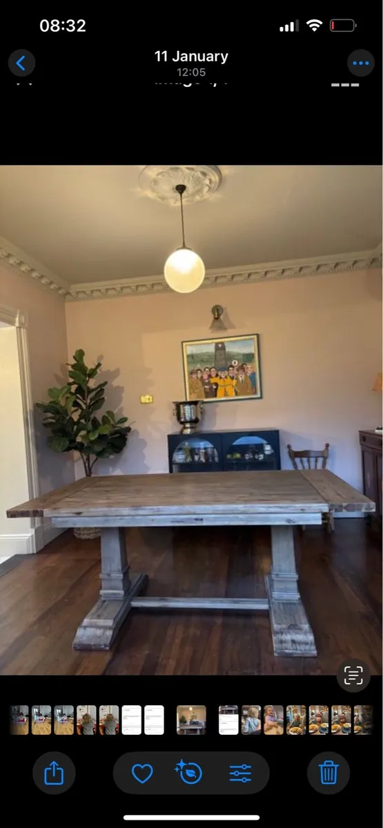 Solid table