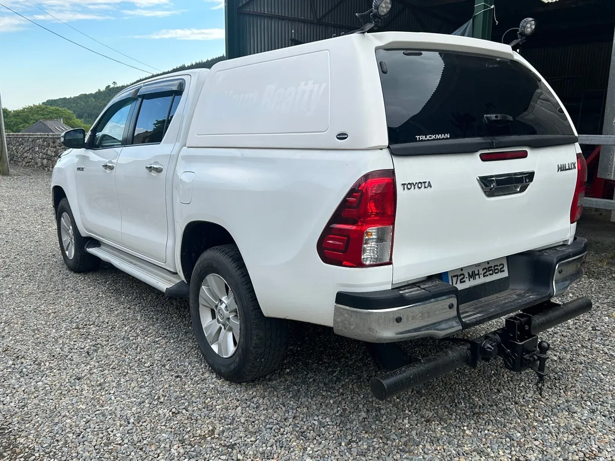 Toyota Hilux 2017 - Image 3