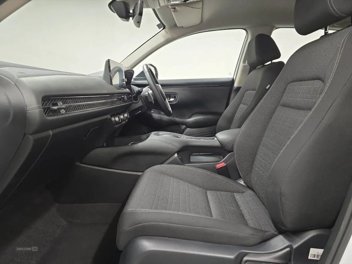 Honda ZR-V 2.0 Ehev Elegance 5dr CVT - Image 2