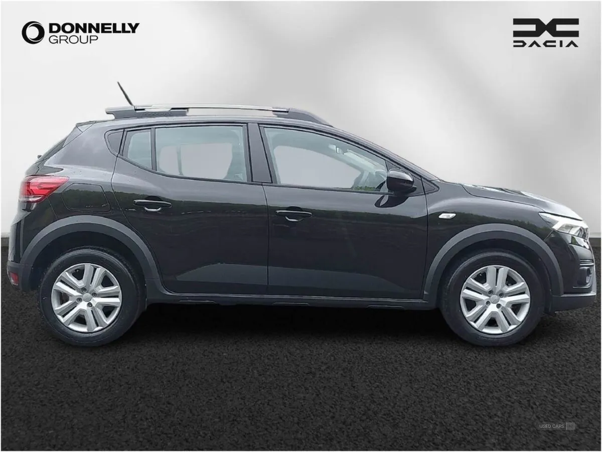 Dacia Sandero Stepway 1.0 TCe Expression 5dr - Image 3