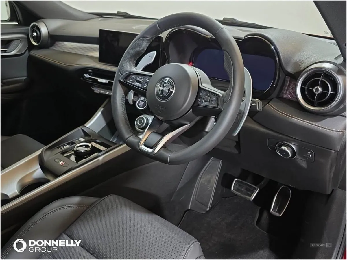 Alfa Romeo Tonale 1.5 Mhev Veloce 5dr Auto - Image 4