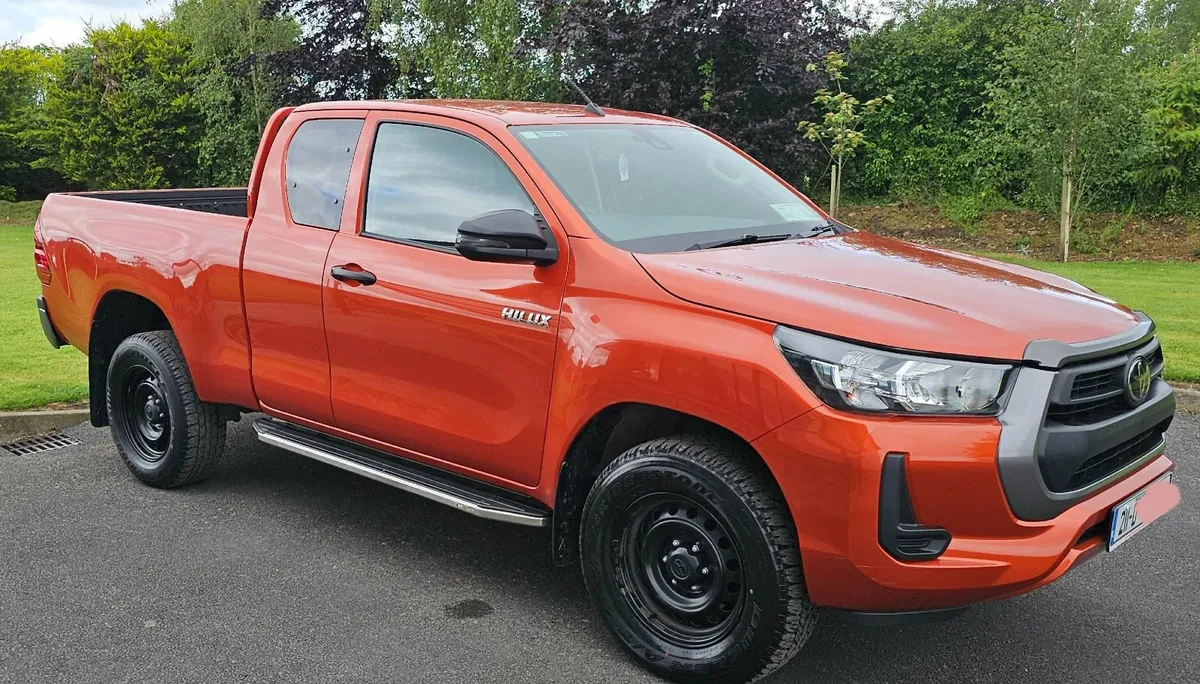 Toyota Hilux 2021 - Image 4