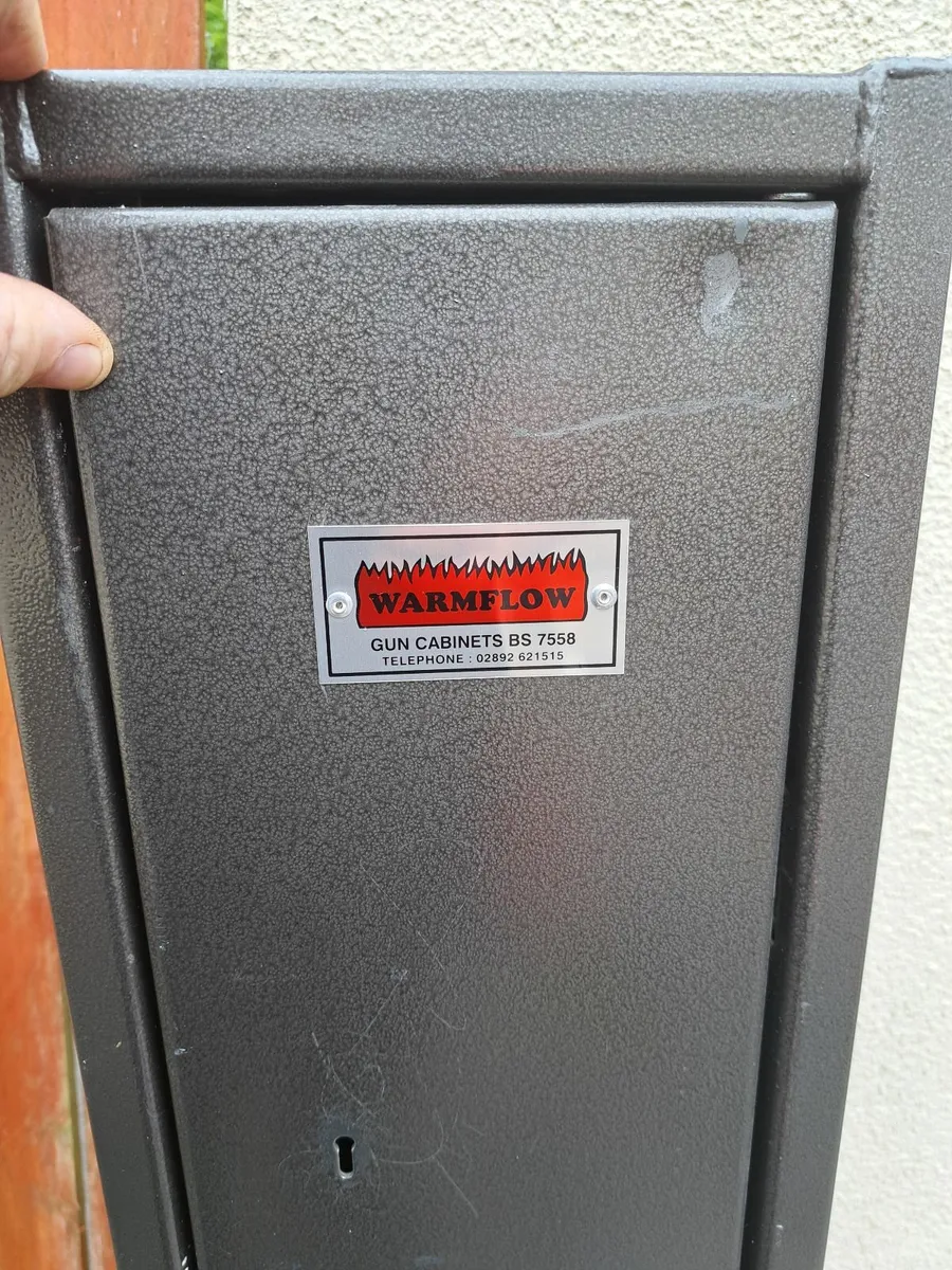 Gun safe - Image 1