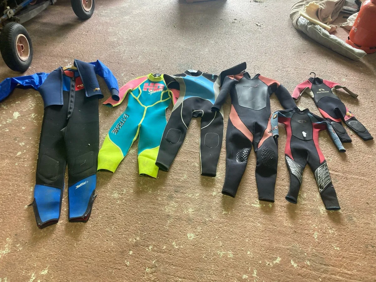 Wet suits - Image 2