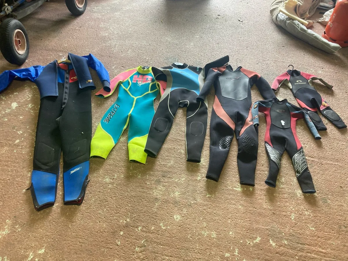 Wet suits - Image 3
