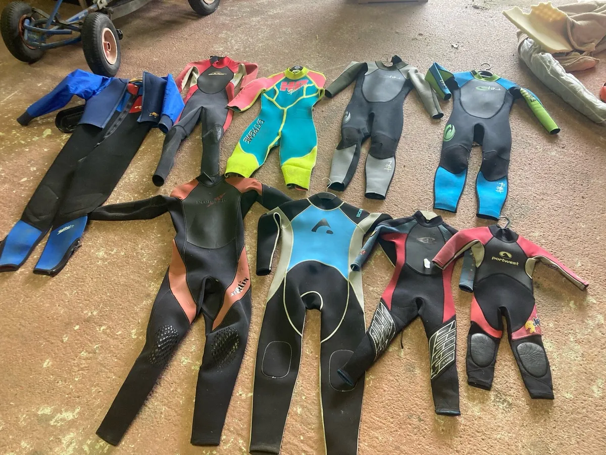 Wet suits - Image 4