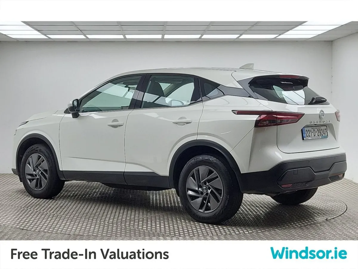 Nissan QASHQAI 1.3 PET Mild Hybrid SV - Image 4
