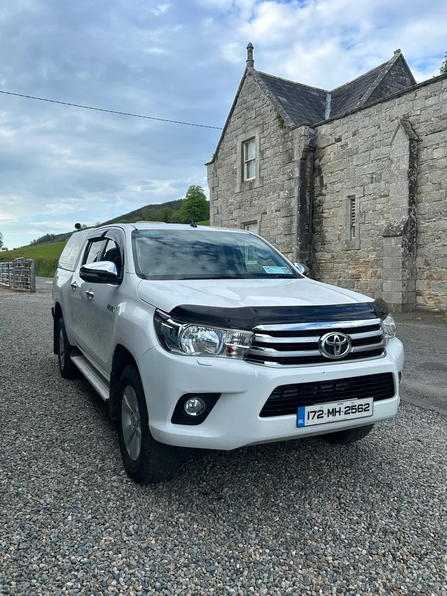 Toyota Hilux 2017 - Image 1