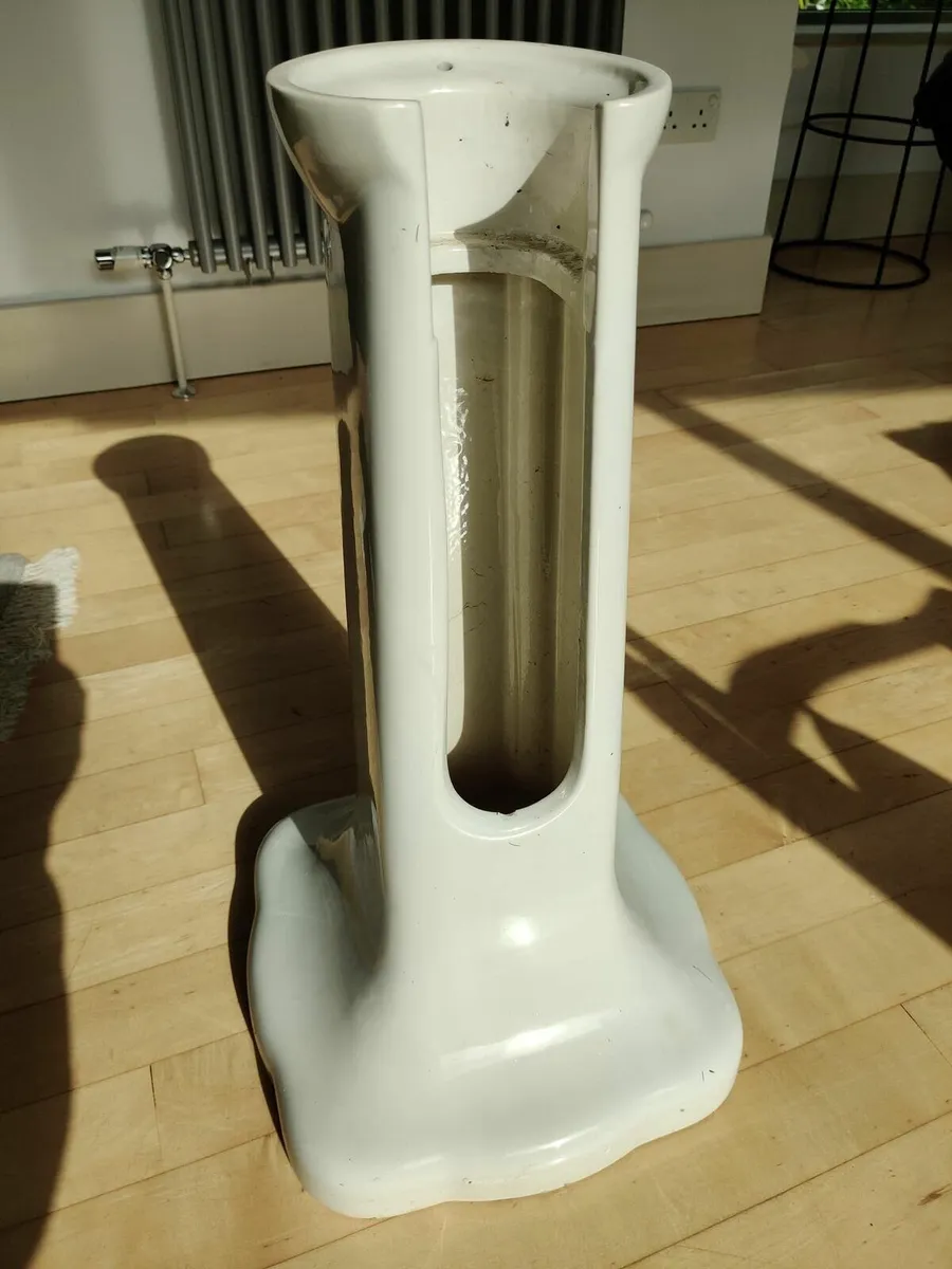 Pedestal (for a bathroom sink) - Image 3