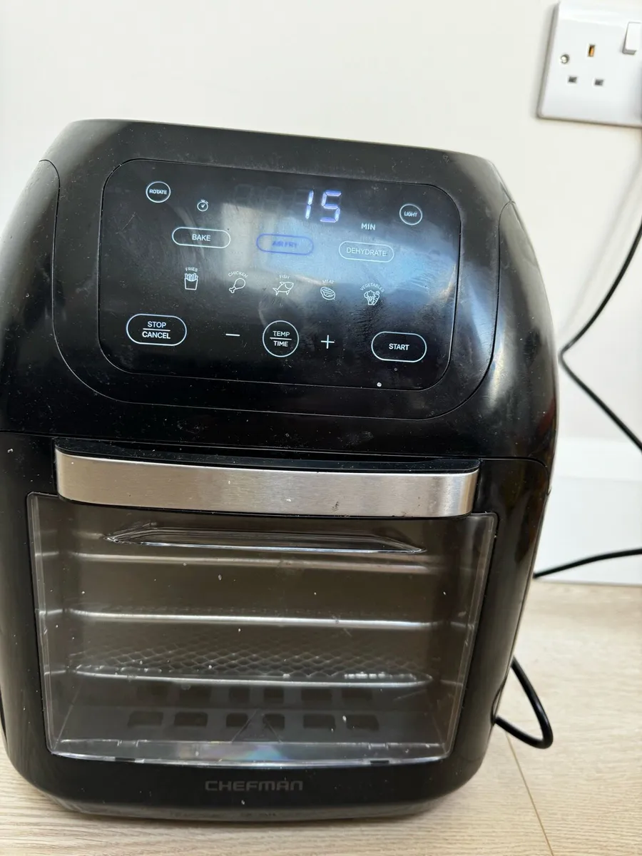 Chefman 5 in 1 Air Fryer Oven with Rotisserie - Image 2