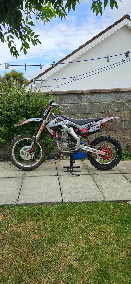 Motorbike - Image 2