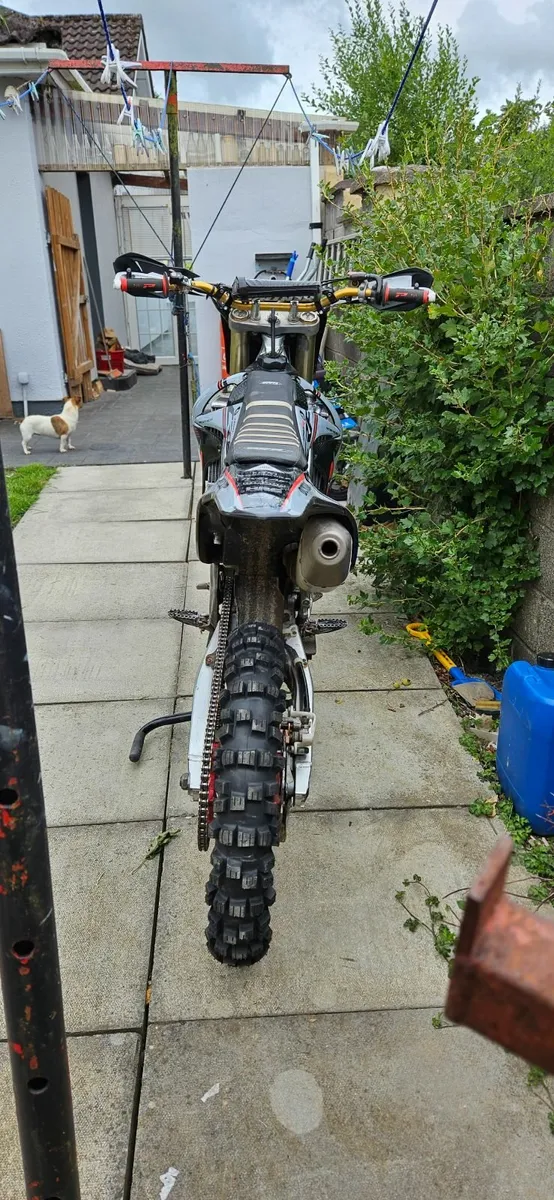 Motorbike - Image 3