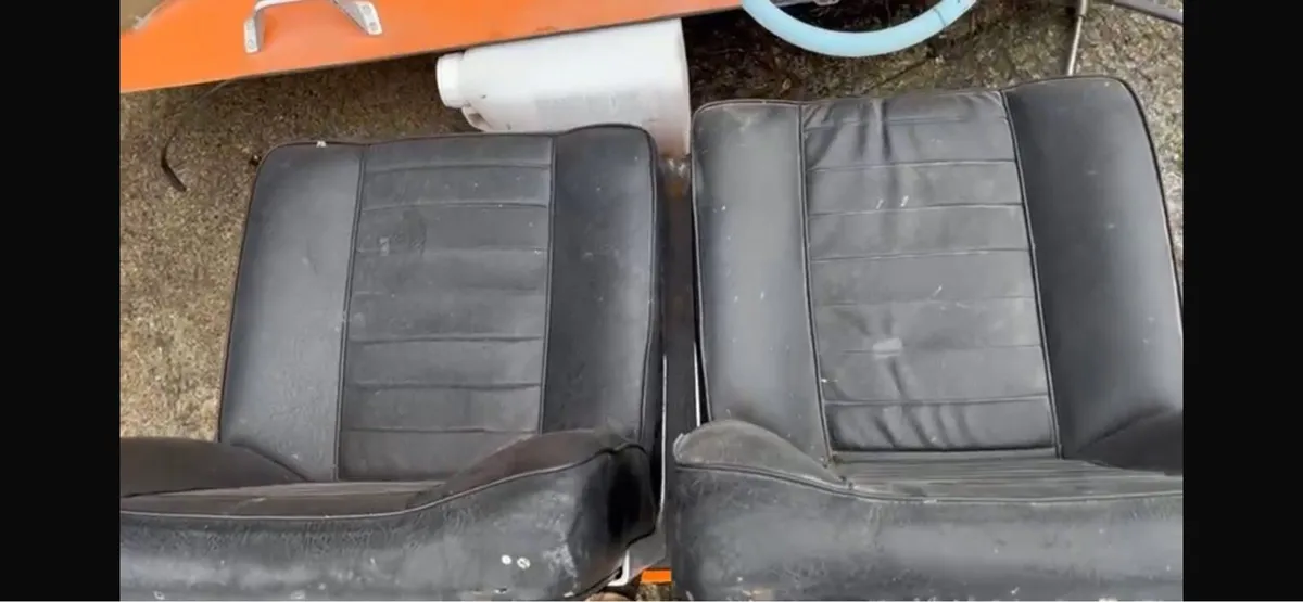 Avon SR4 dash and seats - Image 3