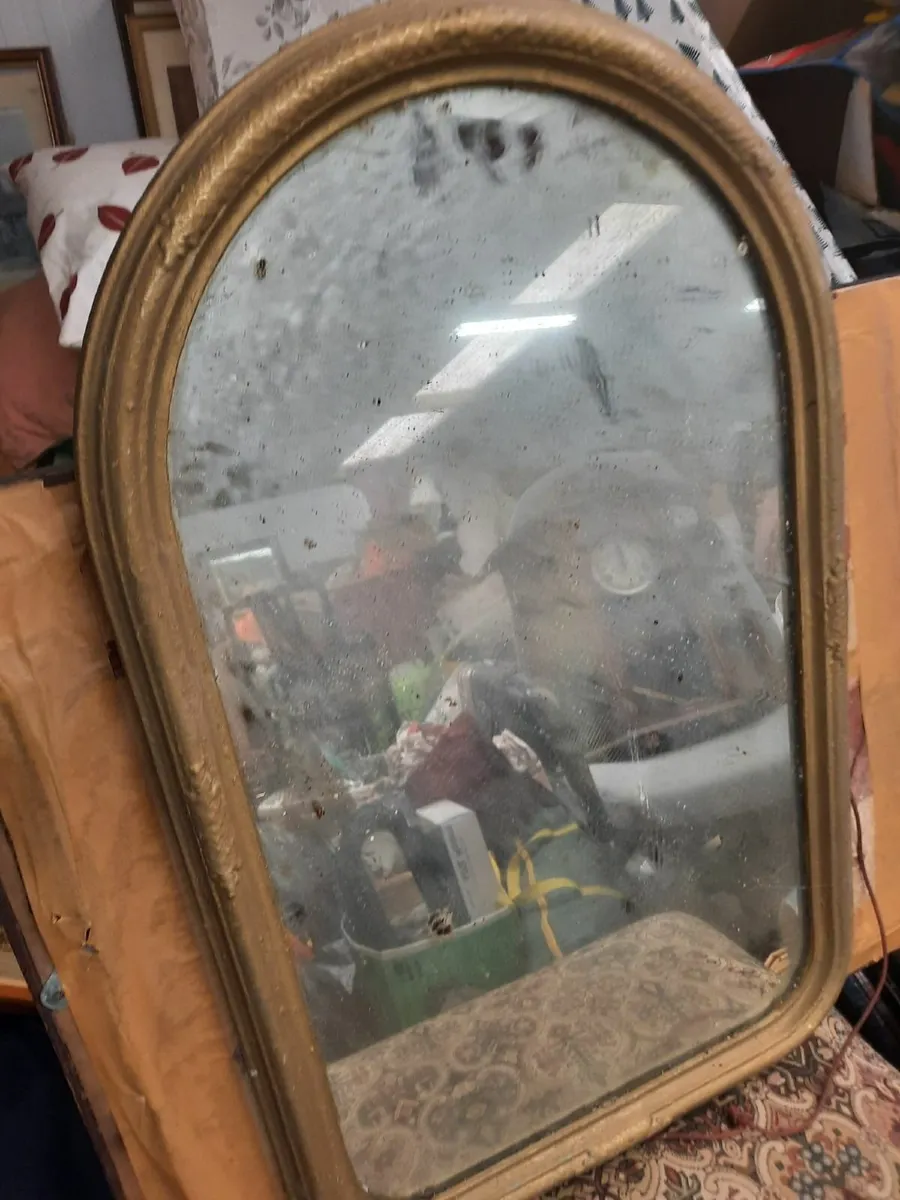Antique mirror - Image 1