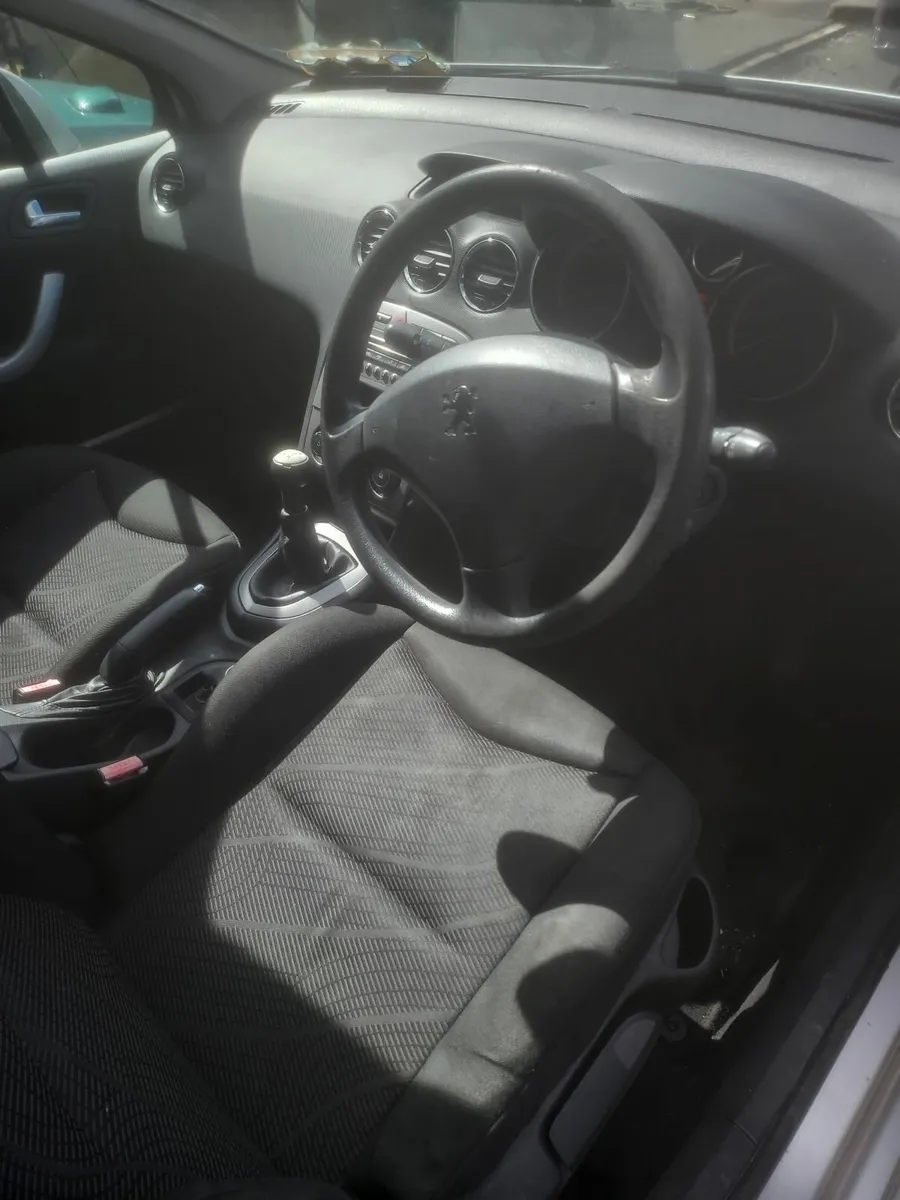 Peugeot 308 2009 - Image 4
