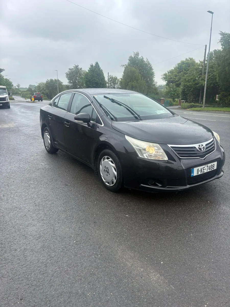 Toyota Avensis NEW NCT €2250 - Image 2