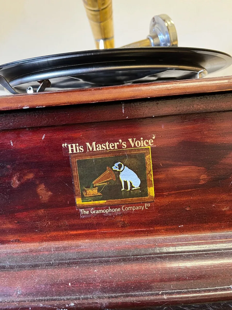 Vintage record player - Image 3