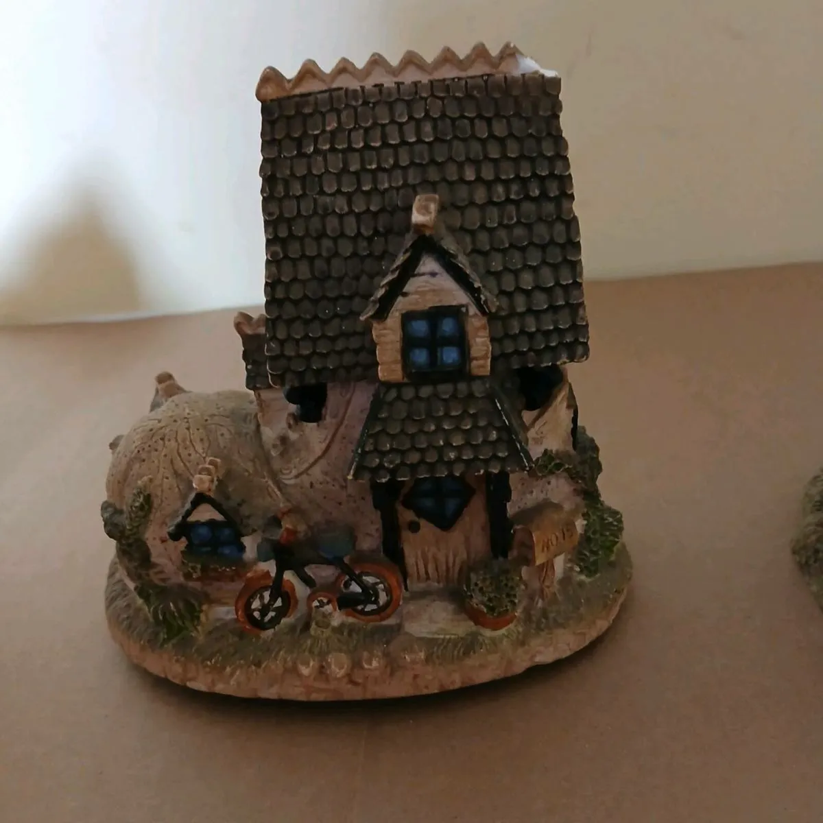 SMALL 00 SIZE HOMES - Image 3