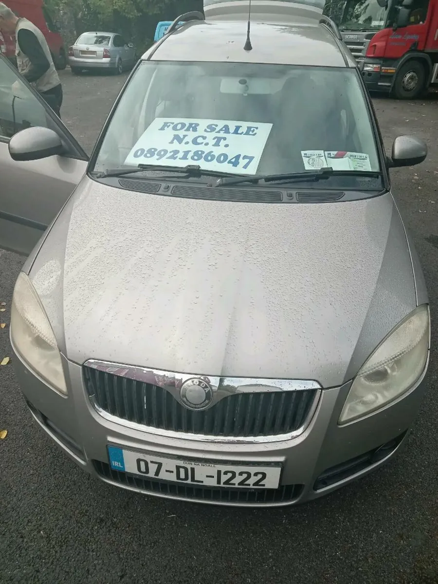 Skoda Roomster. 1.4 petrol - Image 1