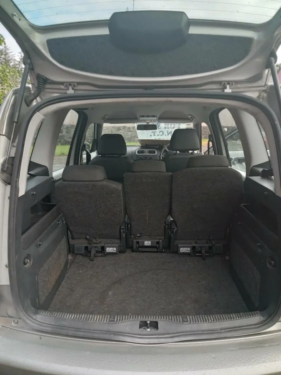 Skoda Roomster. 1.4 petrol - Image 4