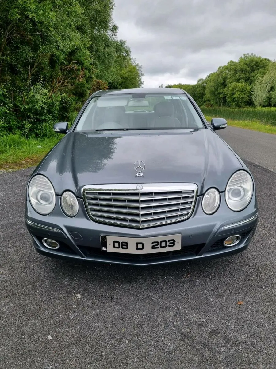Mercedes e200 automatic - Image 1