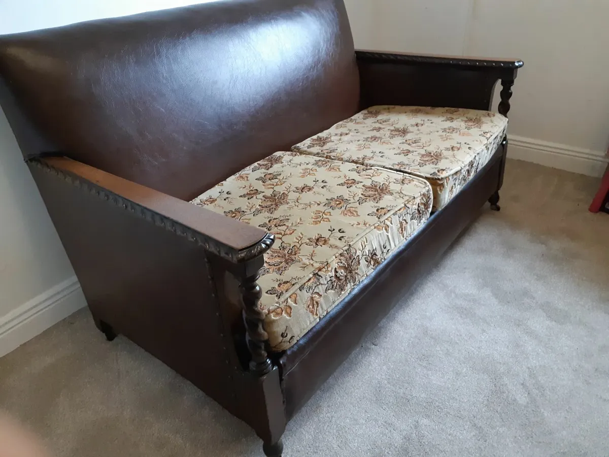 Lovely Edwardian Bergere Leather suite. - Image 2