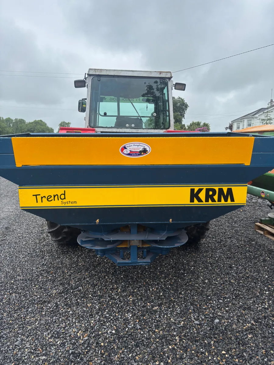 KRM Fertiser spreader - Image 1
