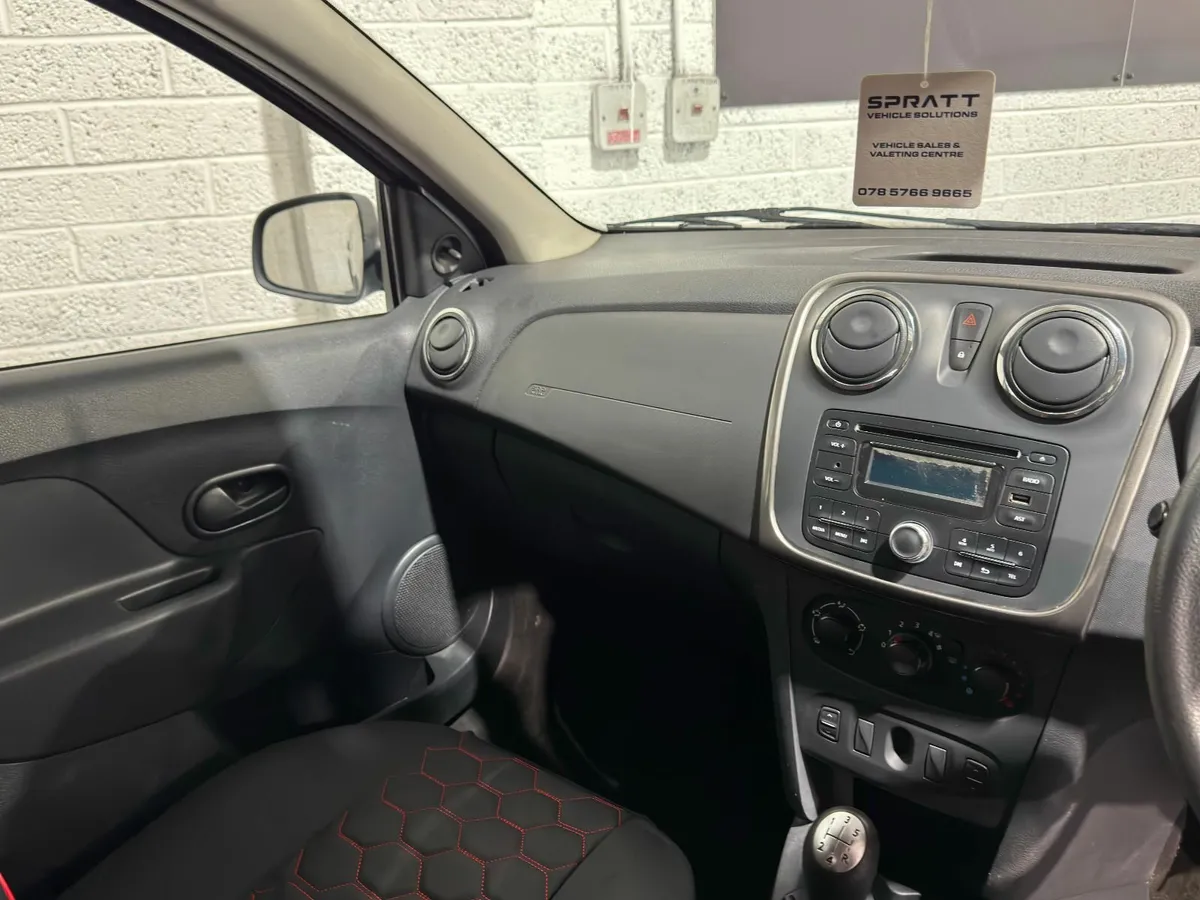 Dacia Sandero Stepway 2014 - Image 2